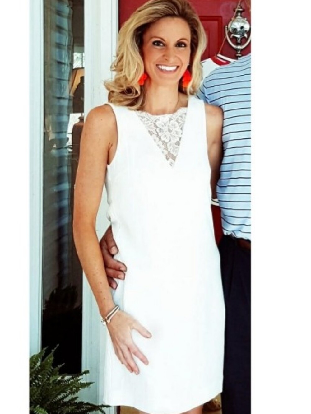H&M Mini Dress in Ivory. Size 2. Like New